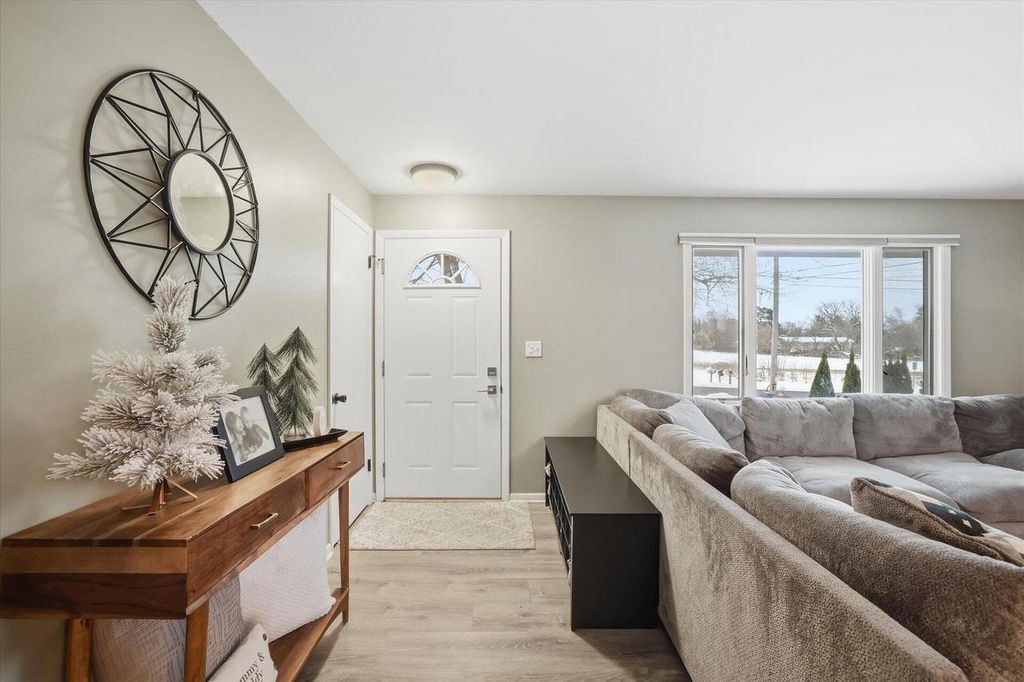 Photo of W179 Madison AVENUE, Oconomowoc, WI 53066 (MLS # 1944483)