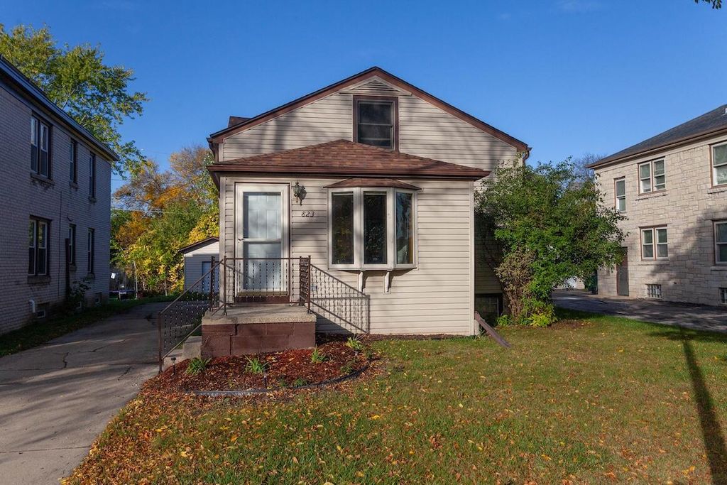 Photo of 823 S 87th STREET, West Allis, WI 53214 (MLS # 1940687)