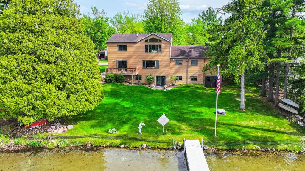 Photo of N2783 County Road Qq, Waupaca, WI 54981 (MLS # 50326106)