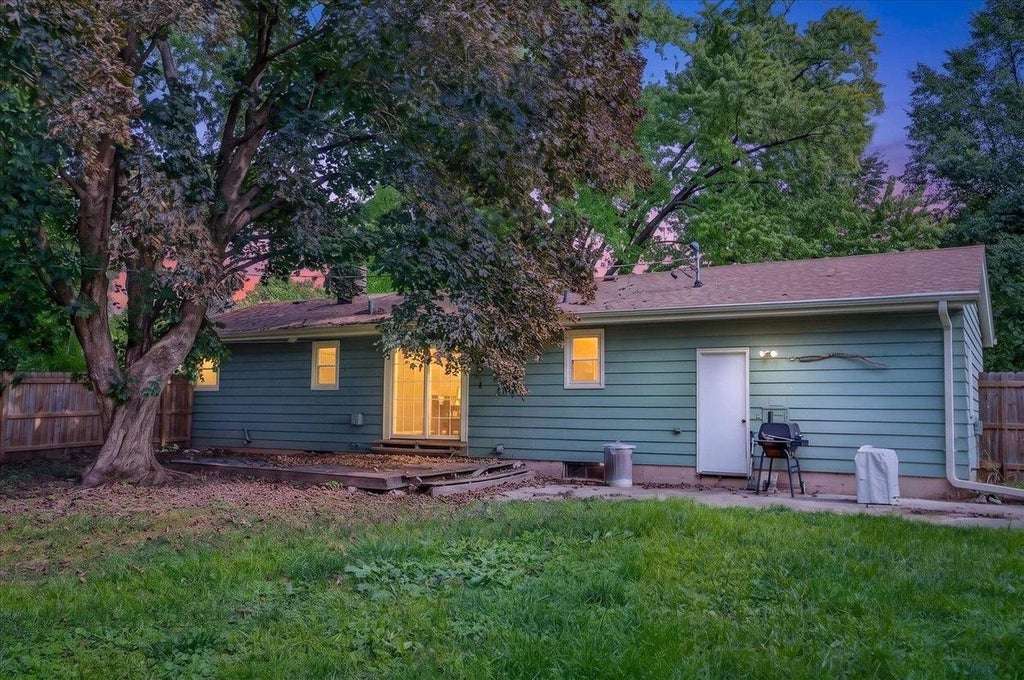 Photo of 5809 Thrush LANE, Madison, WI 53711 (MLS # 2032834)