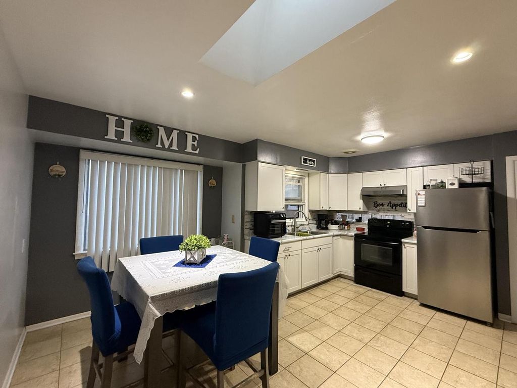 Photo of 4732 S 23rd STREET, Milwaukee, WI 53221 (MLS # 1957514)