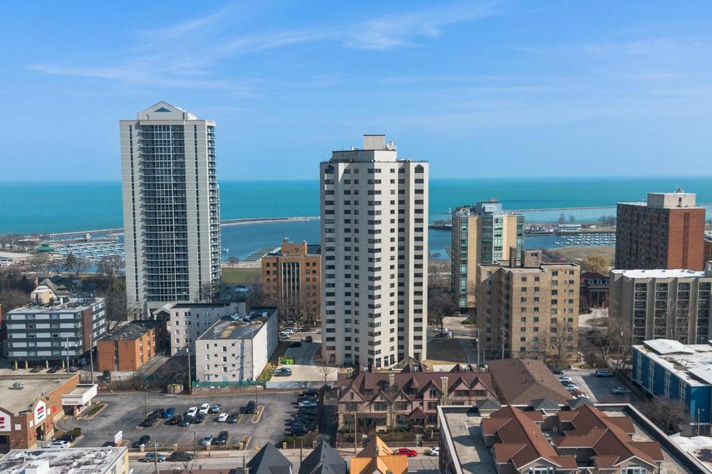 Photo of 1633 N Prospect AVENUE #16C, Milwaukee, WI 53202 (MLS # 1952270)