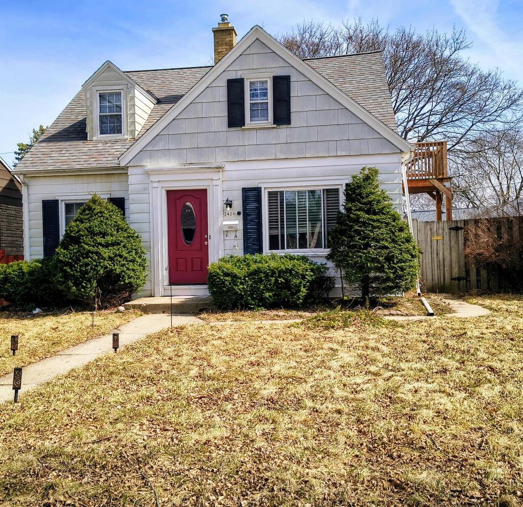 Photo of 2420 S 62nd STREET, West Allis, WI 53219 (MLS # 1956400)