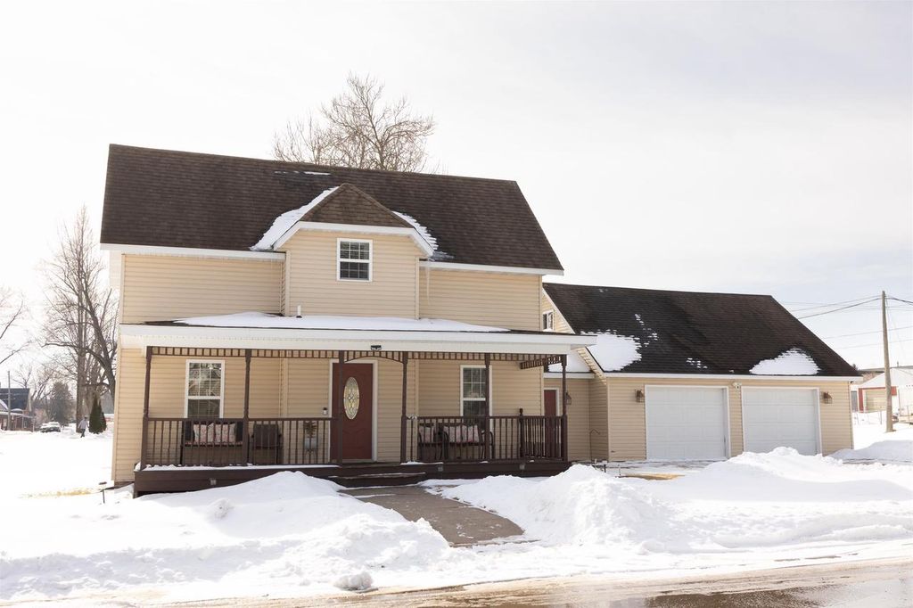Photo of 219 N 2nd STREET, Abbotsford, WI 54405 (MLS # 22600803)