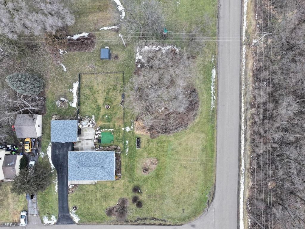 Photo of N53 W23713 Ervins PLACE, Sussex, WI 53089 (MLS # 2014500)