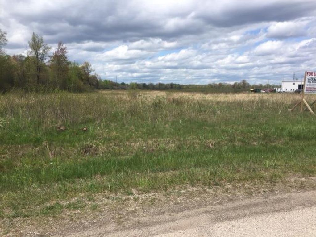 Photo of Hwy 41, Marinette, WI 54143 (MLS # 50322621)
