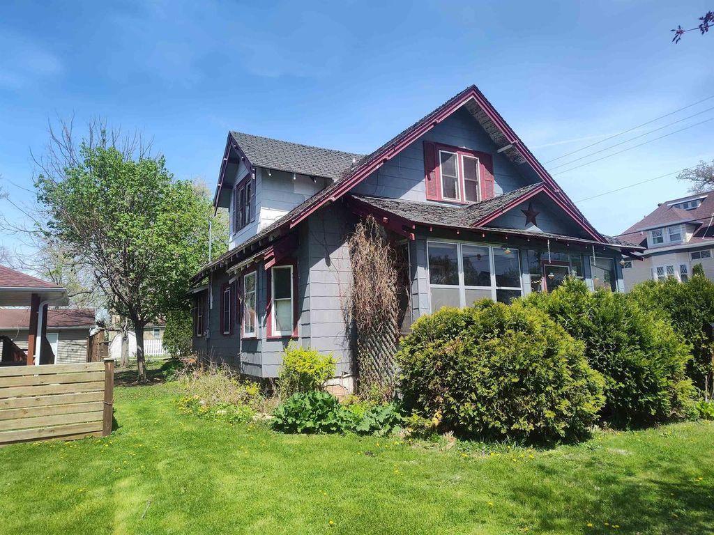 Photo of 103 Mary St STREET, Boscobel, WI 53805 (MLS # 2021687)