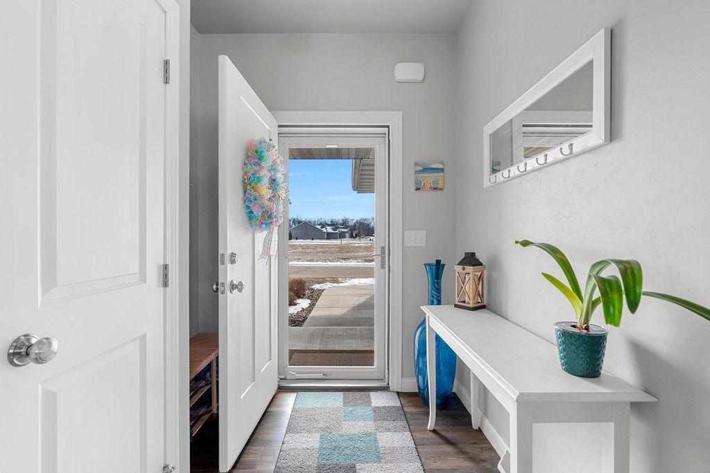 Photo of 3861 Meunier LANE, Green Bay, WI 54311 (MLS # 50321688)