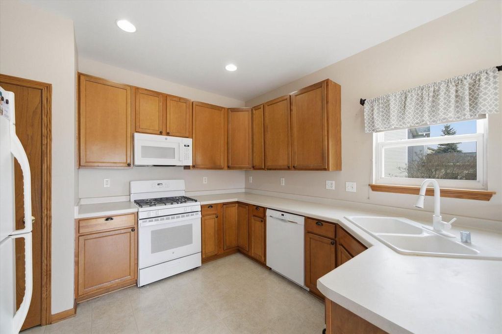 Photo of N8330 Whippoorwill ROAD, Ixonia, WI 53036 (MLS # 1955559)