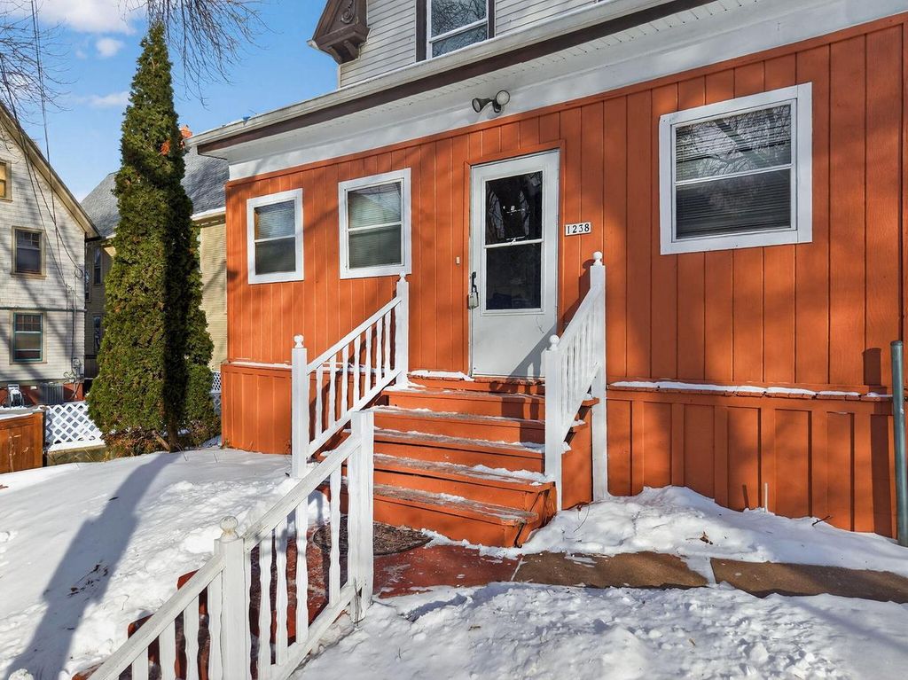 Photo of 1238 N 33rd STREET, Milwaukee, WI 53208 (MLS # 1948188)