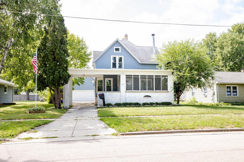 Photo of 817 Dempster STREET, Fort Atkinson, WI 53538 (MLS # 1975330)