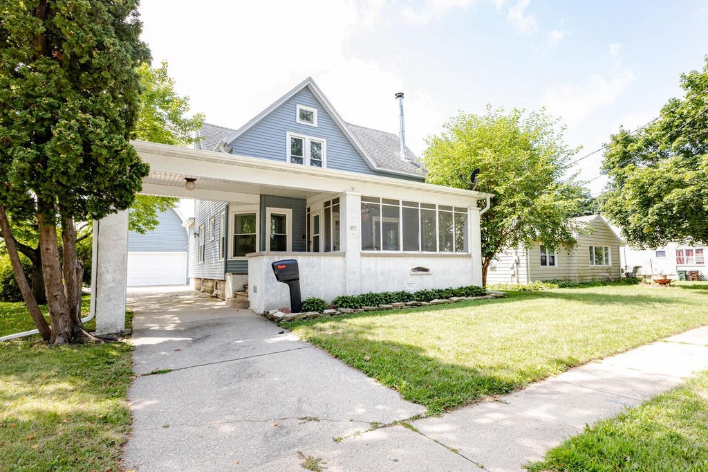 Photo of 817 Dempster STREET, Fort Atkinson, WI 53538 (MLS # 1975330)