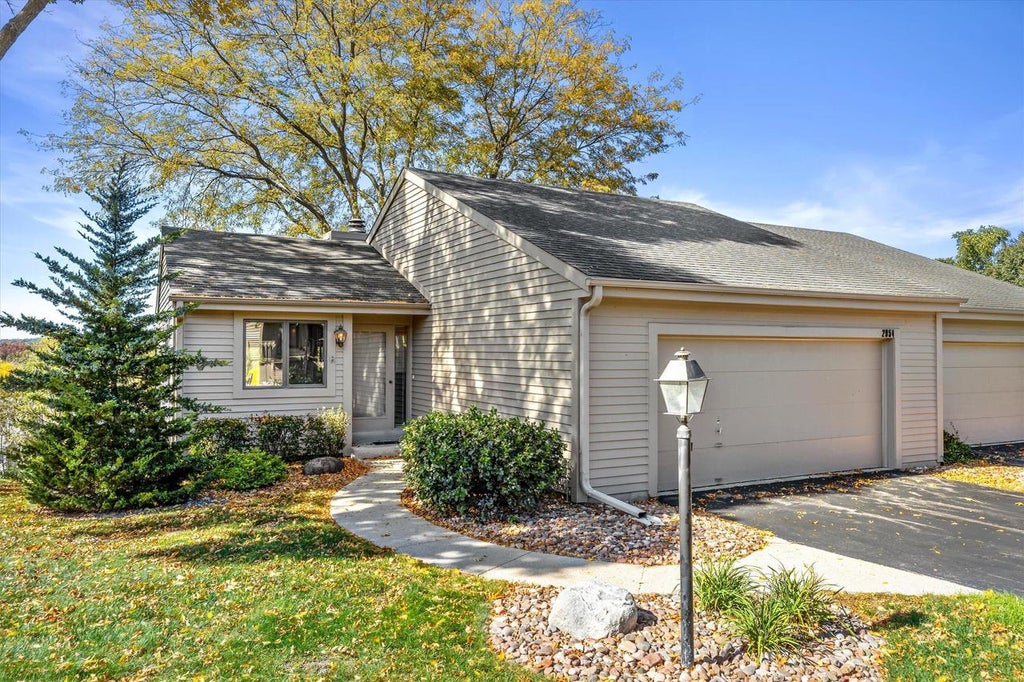 Photo of 2954 Madison STREET S STREET S, Waukesha, WI 53188 (MLS # 1984112)