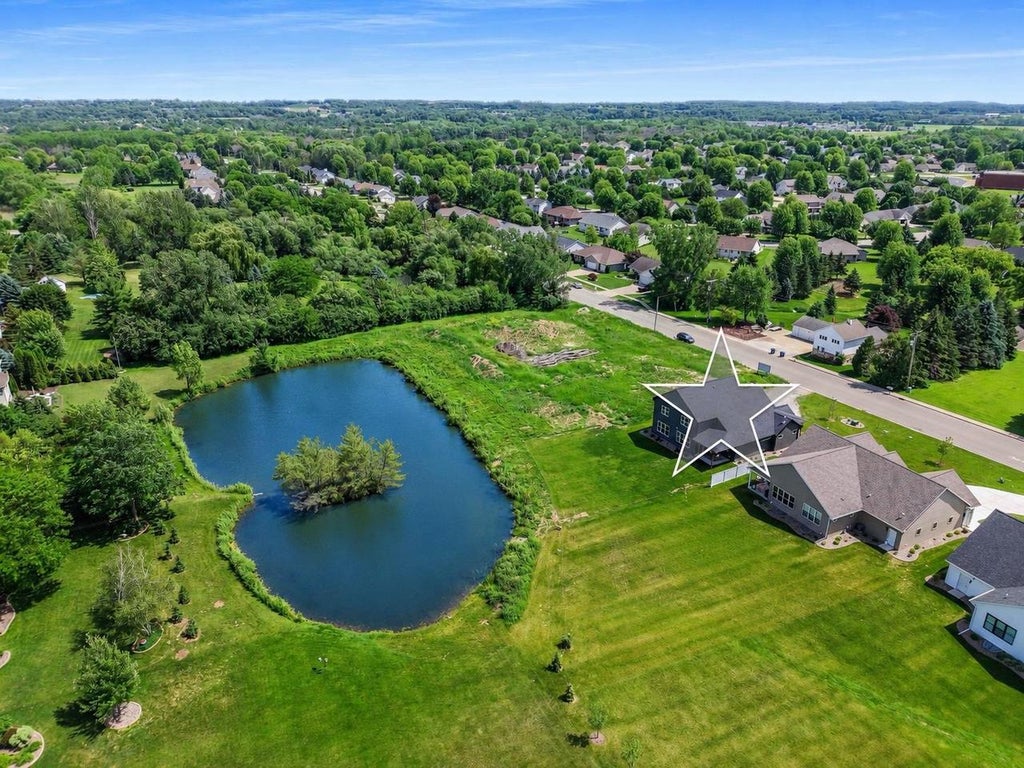 Photo of 1871 Ledgeview ROAD, De Pere, WI 54115 (MLS # 50332897)