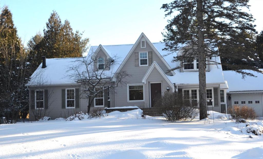 Photo of 4711 Edgewood BOULEVARD, Wausau, WI 54401 (MLS # 22600063)