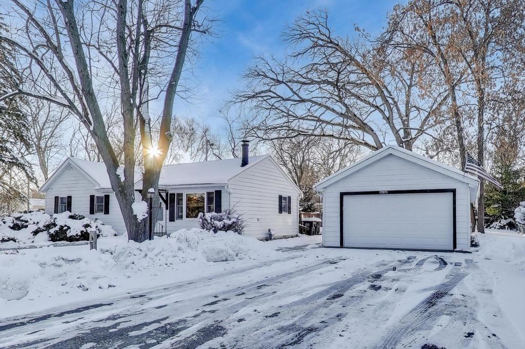 Photo of 23809 125th STREET, Trevor, WI 53179 (MLS # 1943581)