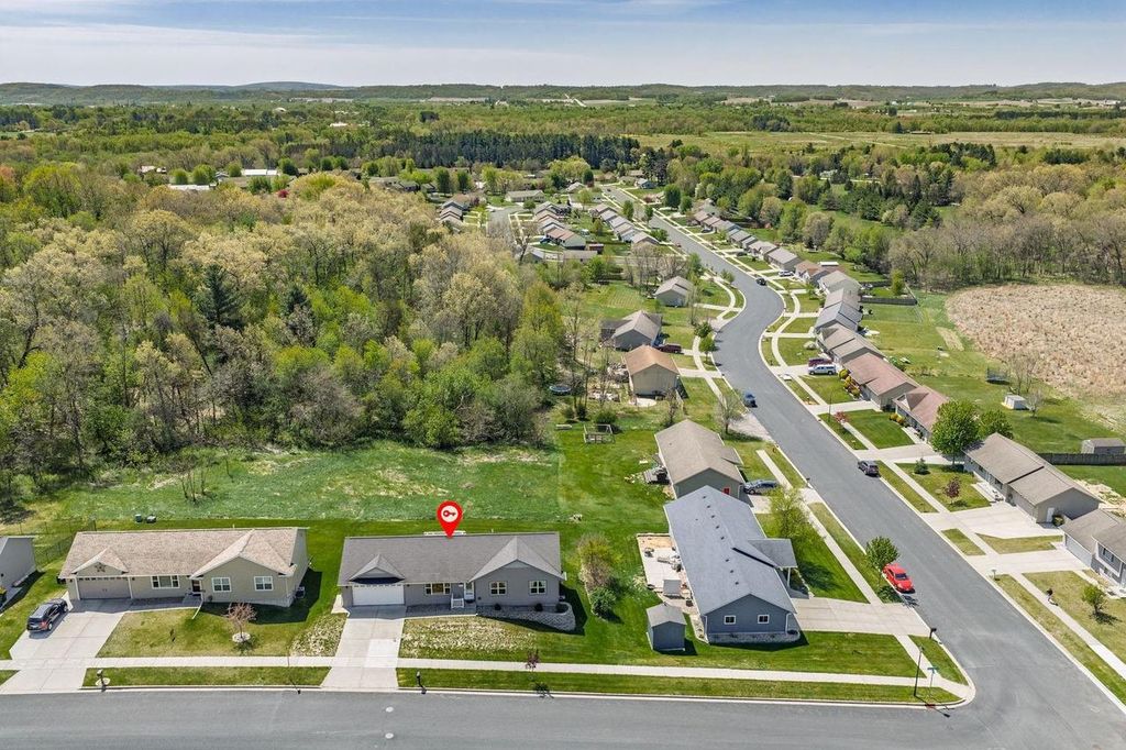 Photo of 229 Dessa Rain DRIVE, Reedsburg, WI 53959 (MLS # 2023313)