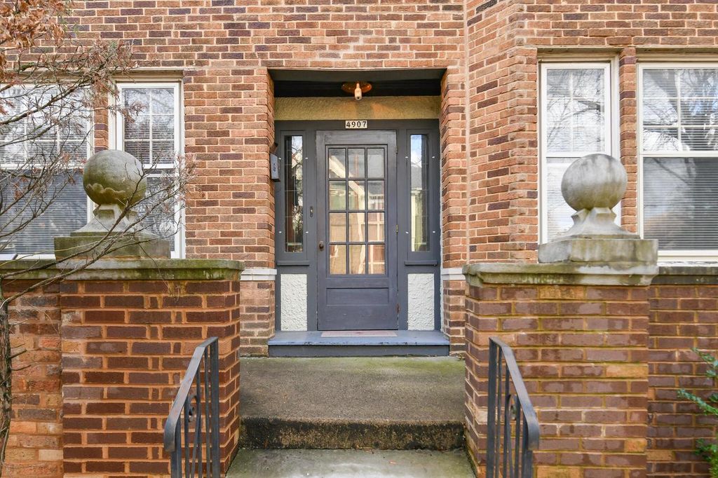 Photo of 4907 W Vine STREET, Milwaukee, WI 53208 (MLS # 1946908)