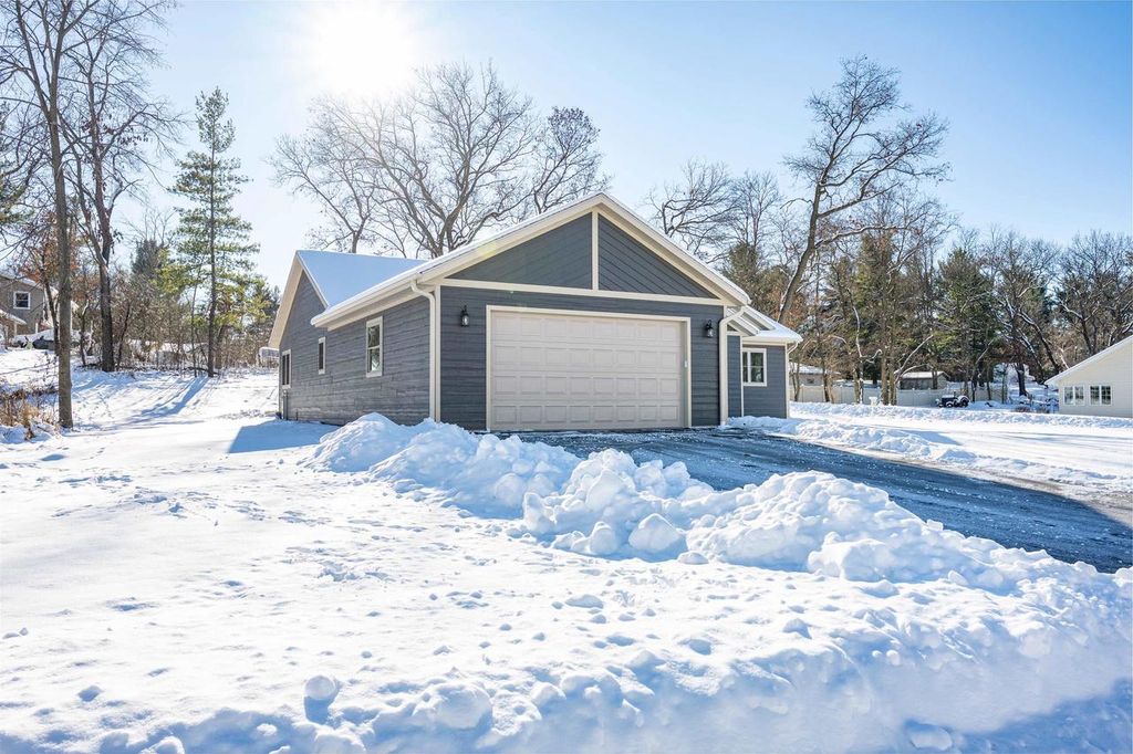 Photo of 1618 Michigan AVENUE, Wisconsin Dells, WI 53965 (MLS # 2013492)