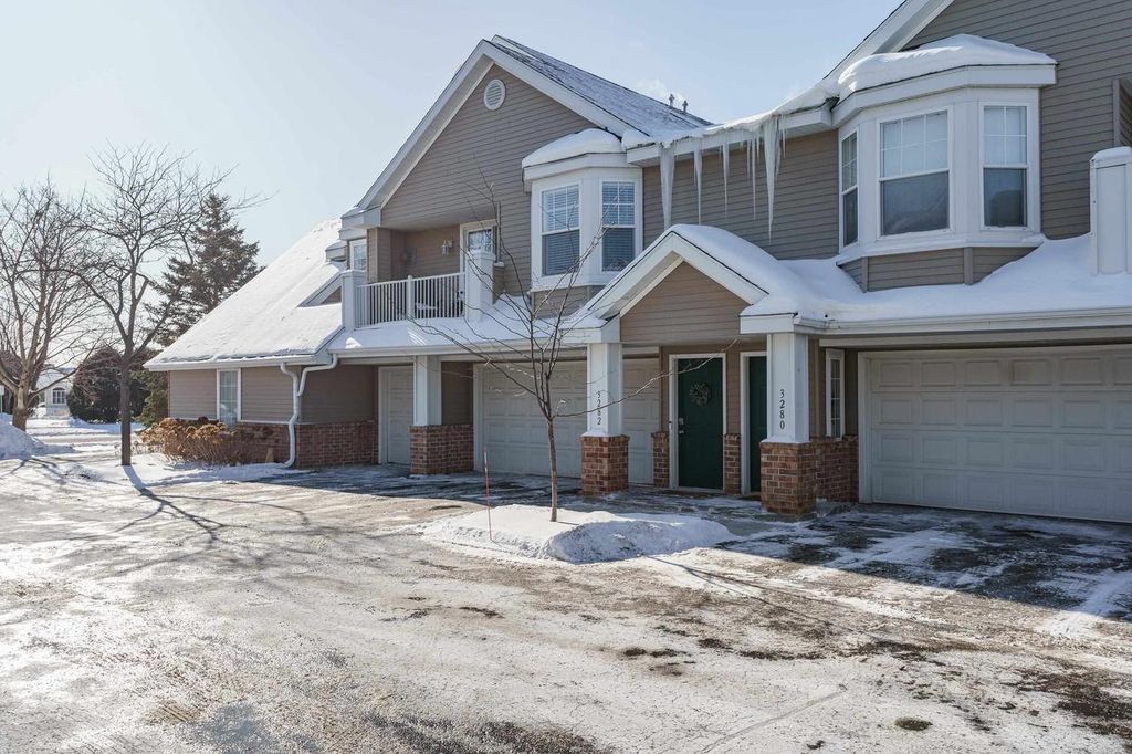 Photo of 3282 Stonecreek DRIVE, Madison, WI 53719 (MLS # 2015120)