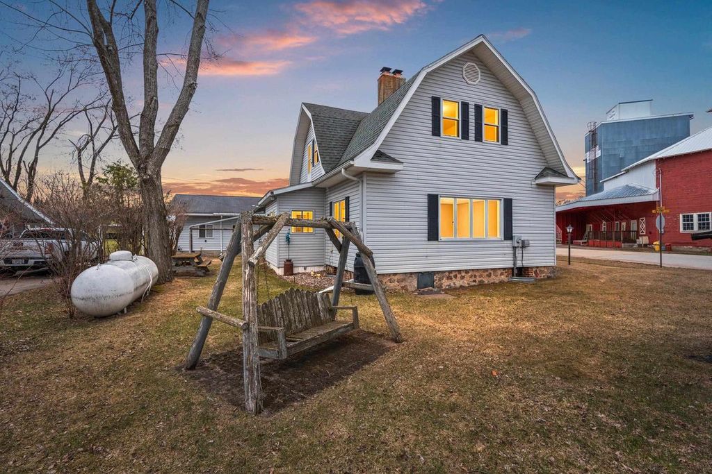 Photo of 701 E Pleasant STREET, Gresham, WI 54128 (MLS # 50323721)