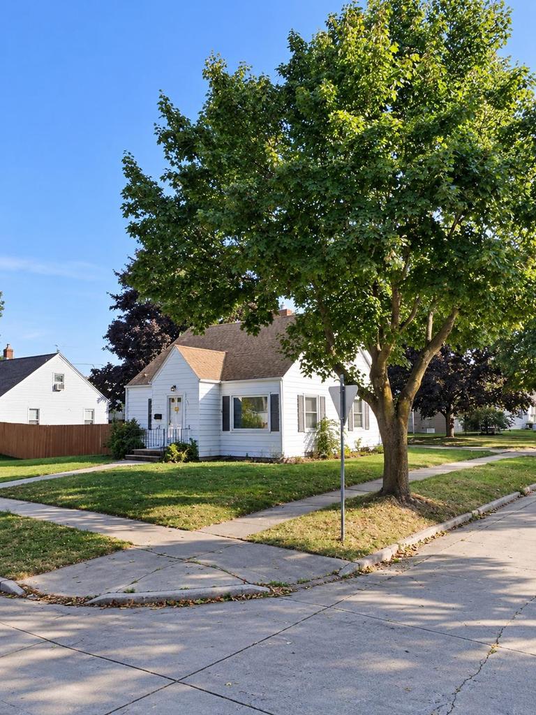Photo of 121 W 1st STREET, Kimberly, WI 54136 (MLS # 50334871)