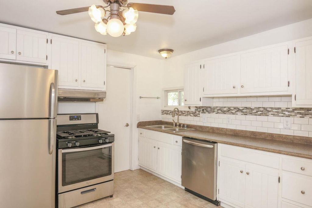 Photo of 14 W Jefferson STREET, Elkhorn, WI 53121 (MLS # 1940407)