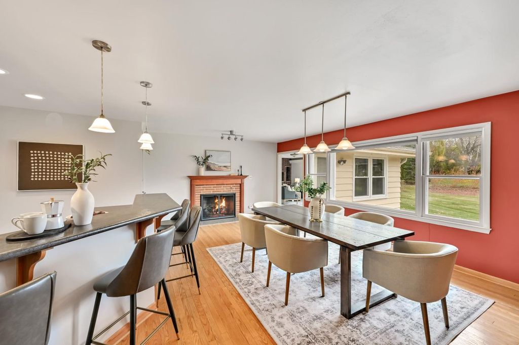 Photo of 9032 N Regent ROAD, Bayside, WI 53217 (MLS # 1944619)