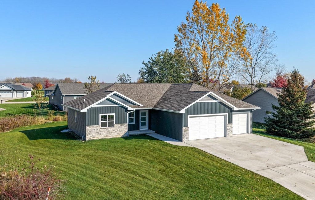 Photo of 240 Fairway DRIVE, Luxemburg, WI 54217 (MLS # 50335068)