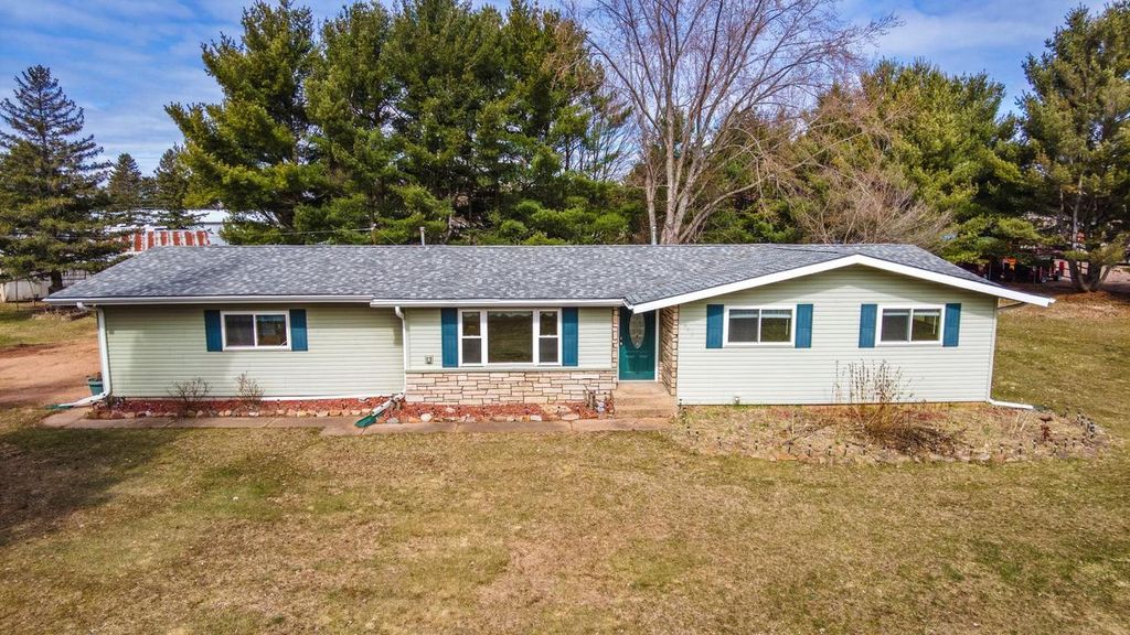 Photo of 990 Okeefe DRIVE, Kronenwetter, WI 54455 (MLS # 22601426)