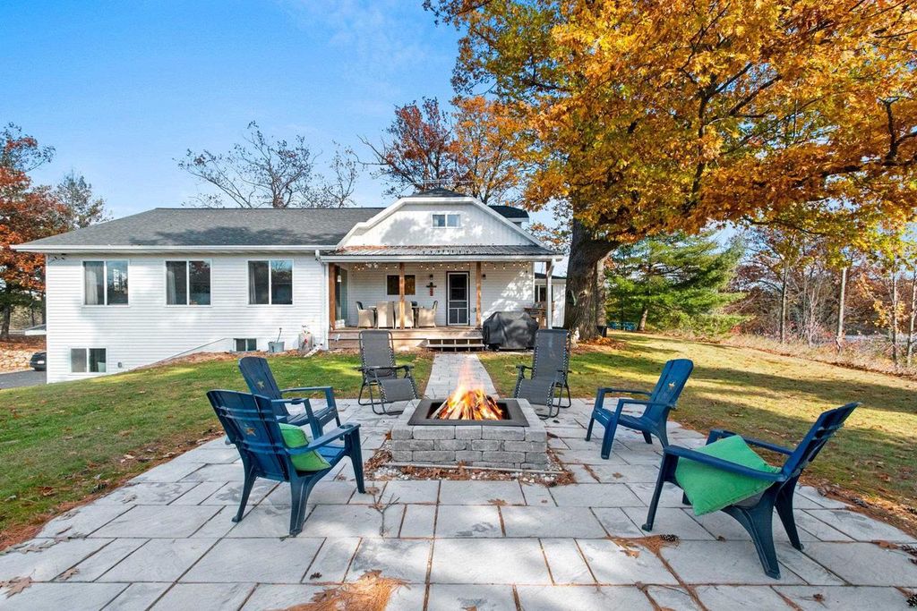 Photo of 661 N Main STREET, Oconto Falls, WI 54154 (MLS # 50317537)