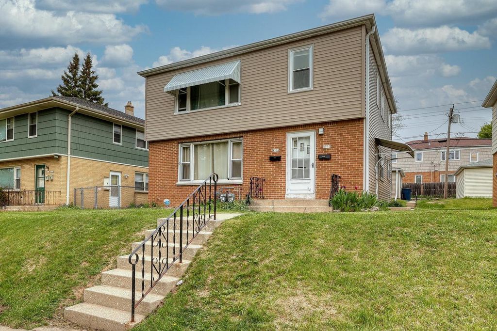 Photo of 8508 W Keefe AVENUE, Milwaukee, WI 53222 (MLS # 1962391)