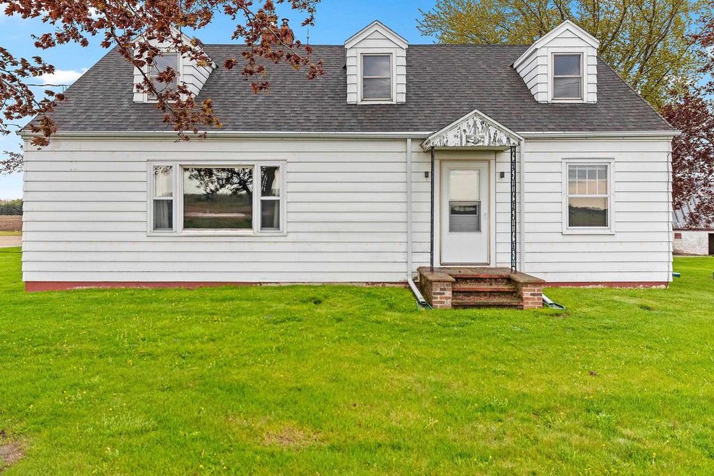 Photo of N5440 State Rd 55, Seymour, WI 54165 (MLS # 50325420)