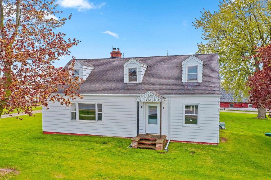 Photo of N5440 State Rd 55, Seymour, WI 54165 (MLS # 50325420)