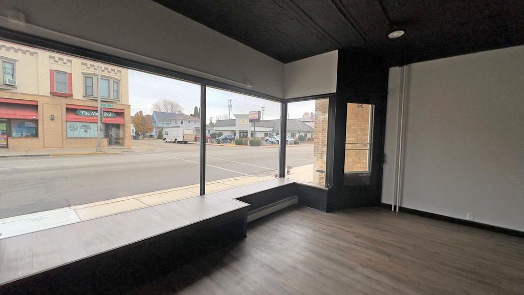 Photo of 246 S Main STREET, Fond Du Lac, WI 54935 (MLS # 1947074)