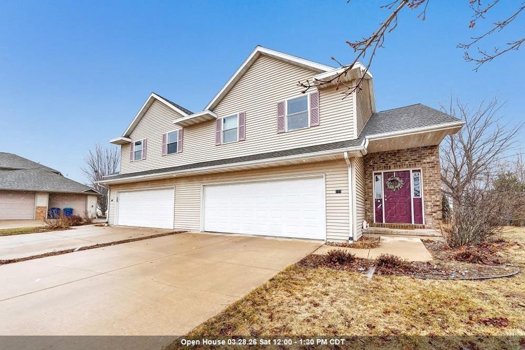 Photo of 715 Edge Point COURT #2, De Pere, WI 54115 (MLS # 50322776)