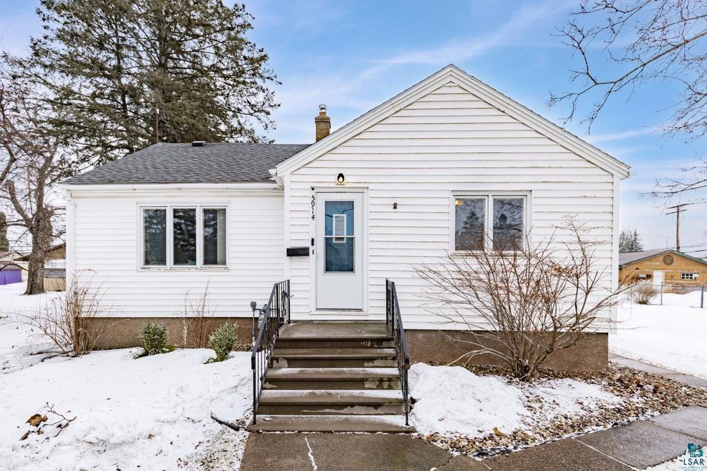 Photo of 5914 Banks AVENUE, Superior, WI 54880 (MLS # 6123928)