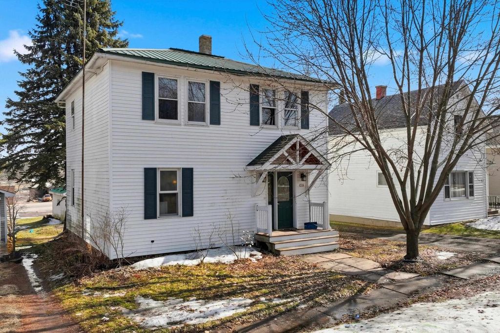 Photo of 314 N Division STREET, Loyal, WI 54446 (MLS # 22600912)