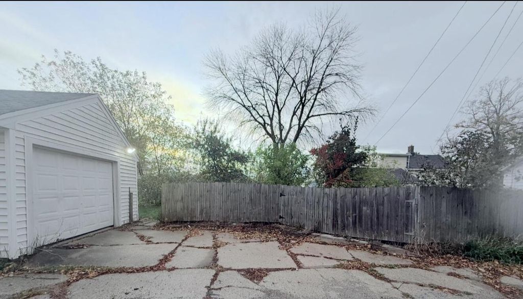 Photo of 1319 Georgia AVENUE, Sheboygan, WI 53081 (MLS # 1940299)