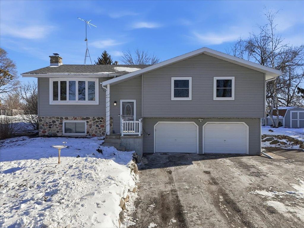 Photo of 2817 Spring Hill DRIVE, Stoughton, WI 53589 (MLS # 2015445)