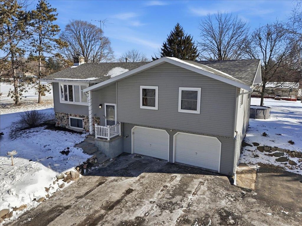 Photo of 2817 Spring Hill DRIVE, Stoughton, WI 53589 (MLS # 2015445)