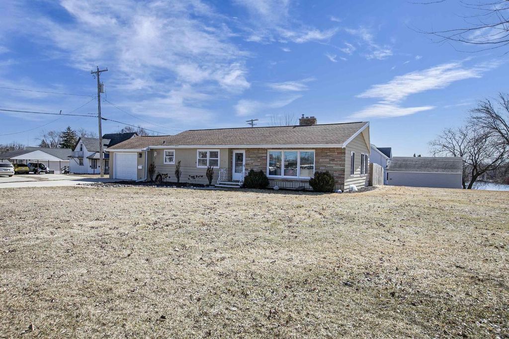 Photo of 413 Madison STREET, Little Chute, WI 54140 (MLS # 50322255)