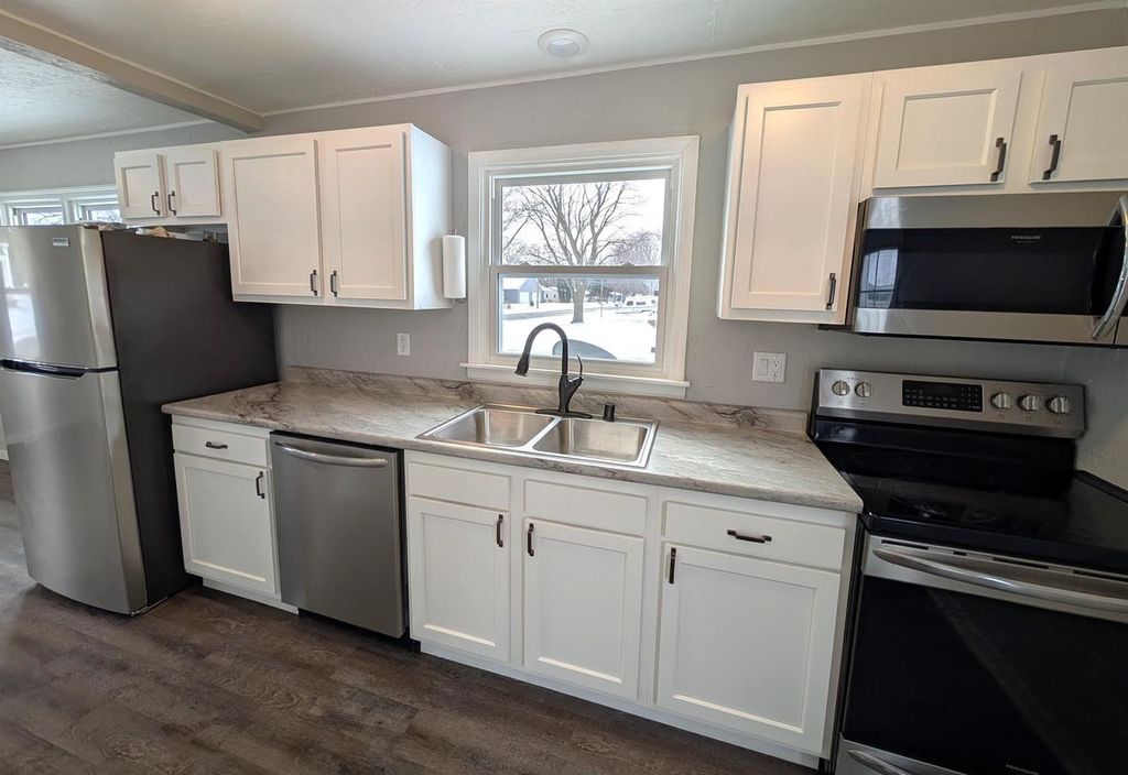 Photo of 181 S Washington STREET, Berlin, WI 54923 (MLS # 50320710)