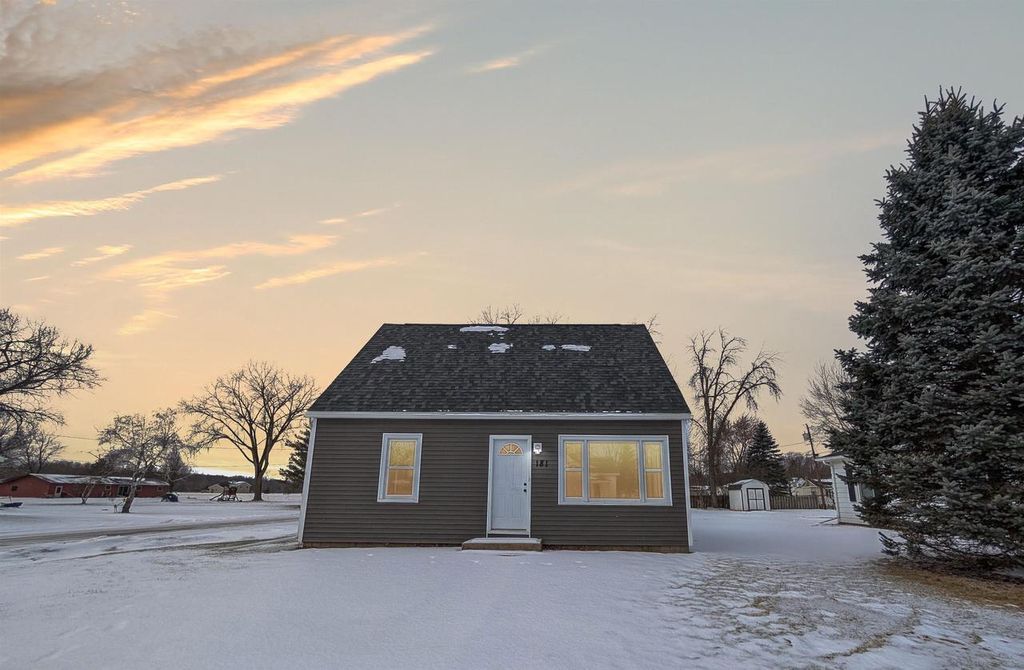 Photo of 181 S Washington STREET, Berlin, WI 54923 (MLS # 50320710)