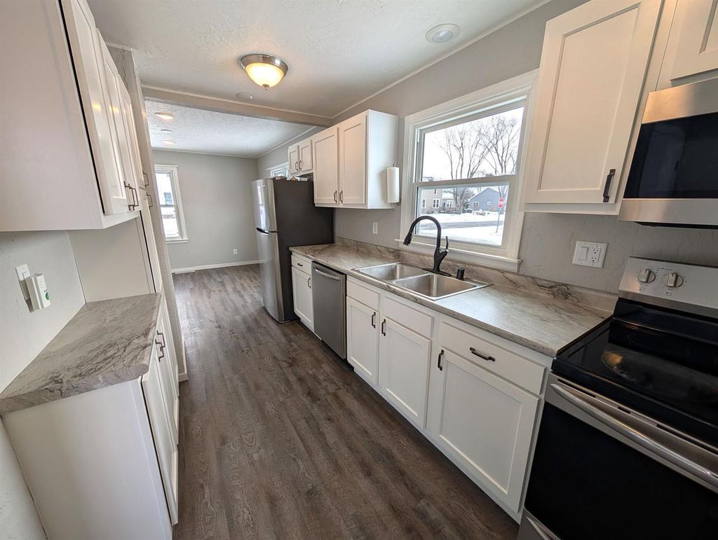 Photo of 181 S Washington STREET, Berlin, WI 54923 (MLS # 50320710)