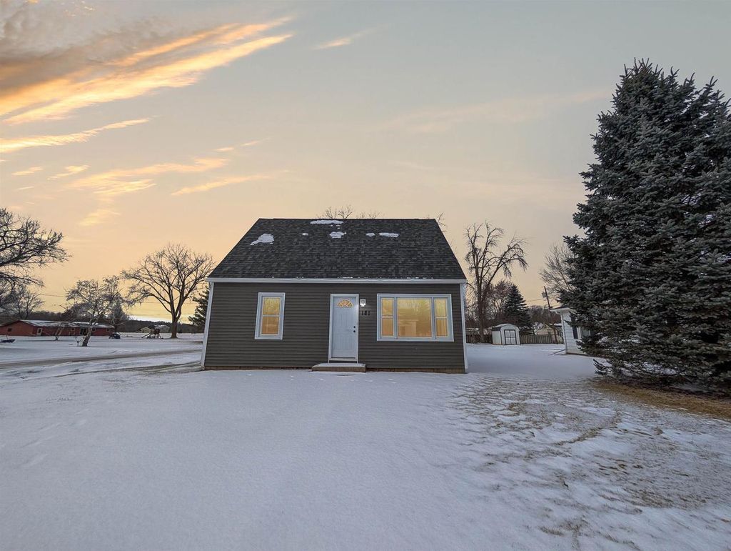 Photo of 181 S Washington STREET, Berlin, WI 54923 (MLS # 50320710)