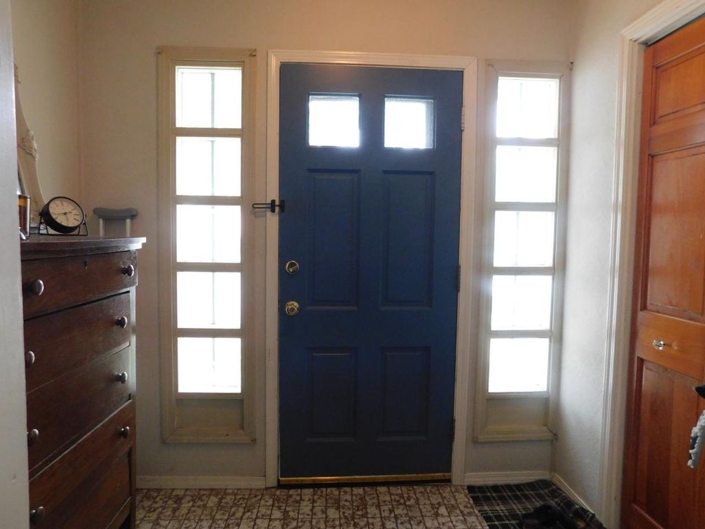 Photo of 4017 S 1st STREET, Milwaukee, WI 53207 (MLS # 1938306)