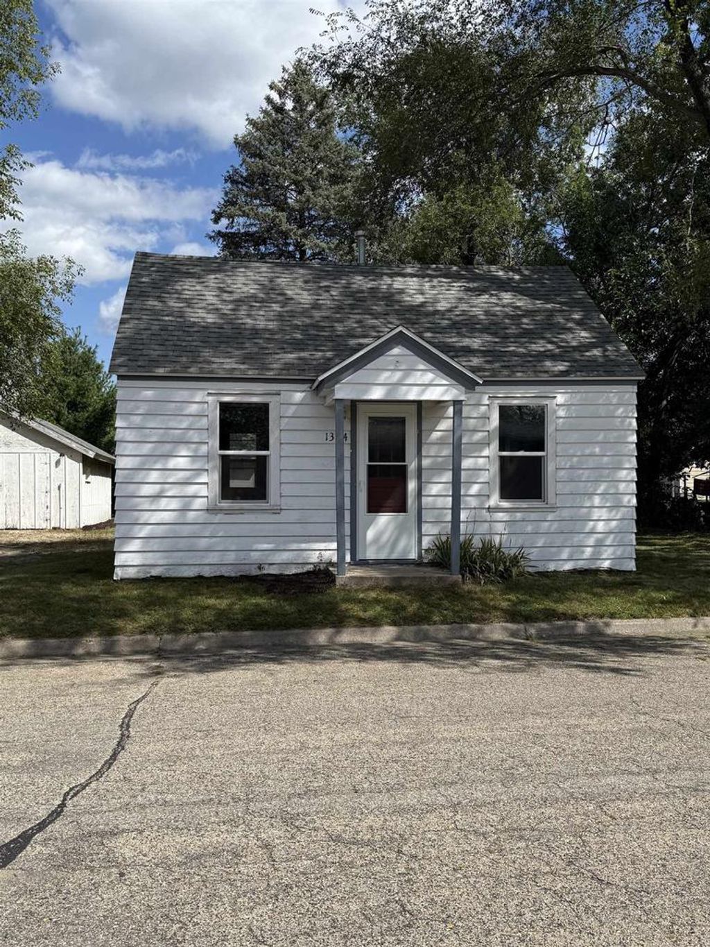 Photo of 1304 S 11th STREET, Prairie Du Chien, WI 53821 (MLS # 2010106)