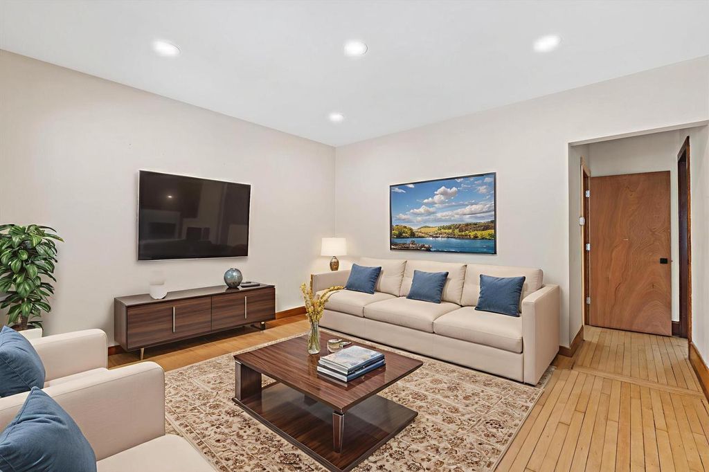 Photo of 3855 E Layton AVENUE, Cudahy, WI 53110 (MLS # 1945388)