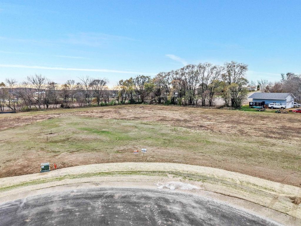 Photo of Lot 9 Hawks View DRIVE, Edgerton, WI 53534 (MLS # 2013241)